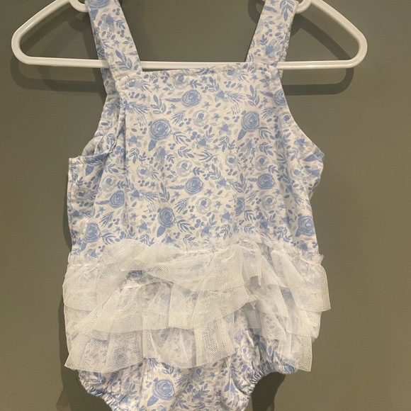 🎀Summer Baby onesie - Picture 3 of 4